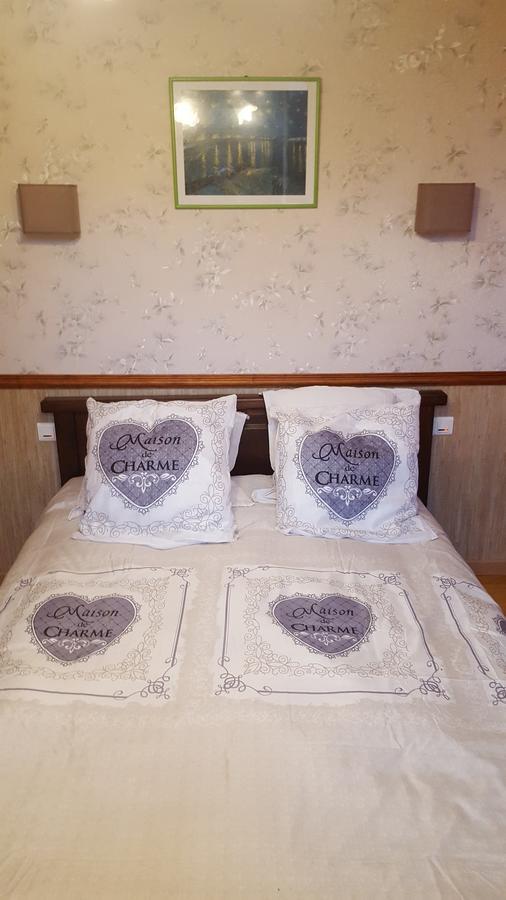 Camden House Bed & Breakfast Aubry-le-Panthou ภายนอก รูปภาพ
