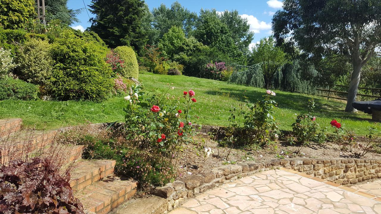 Camden House Bed & Breakfast Aubry-le-Panthou ภายนอก รูปภาพ